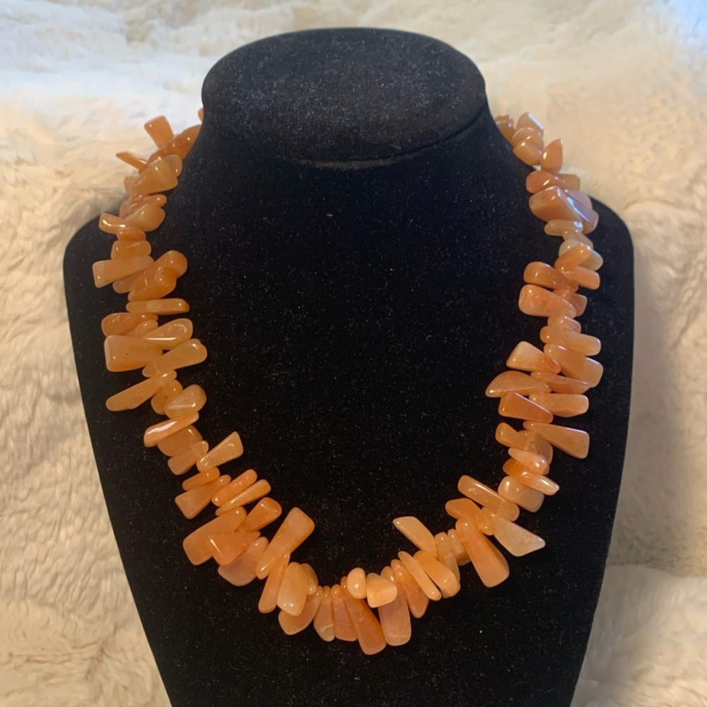 🧡 Peach moonstone chunky necklace